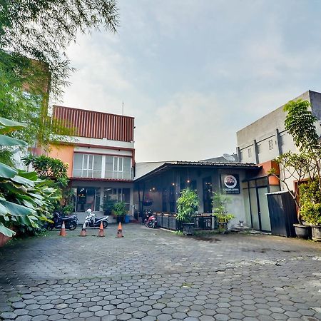 Image Hotel And Resto Bandung Exteriér fotografie